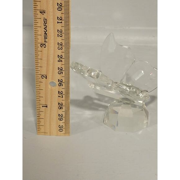 Simon Designs Clear Crystal Butterfly Figurine 2.75” X 2.5” - Picture 5 of 6